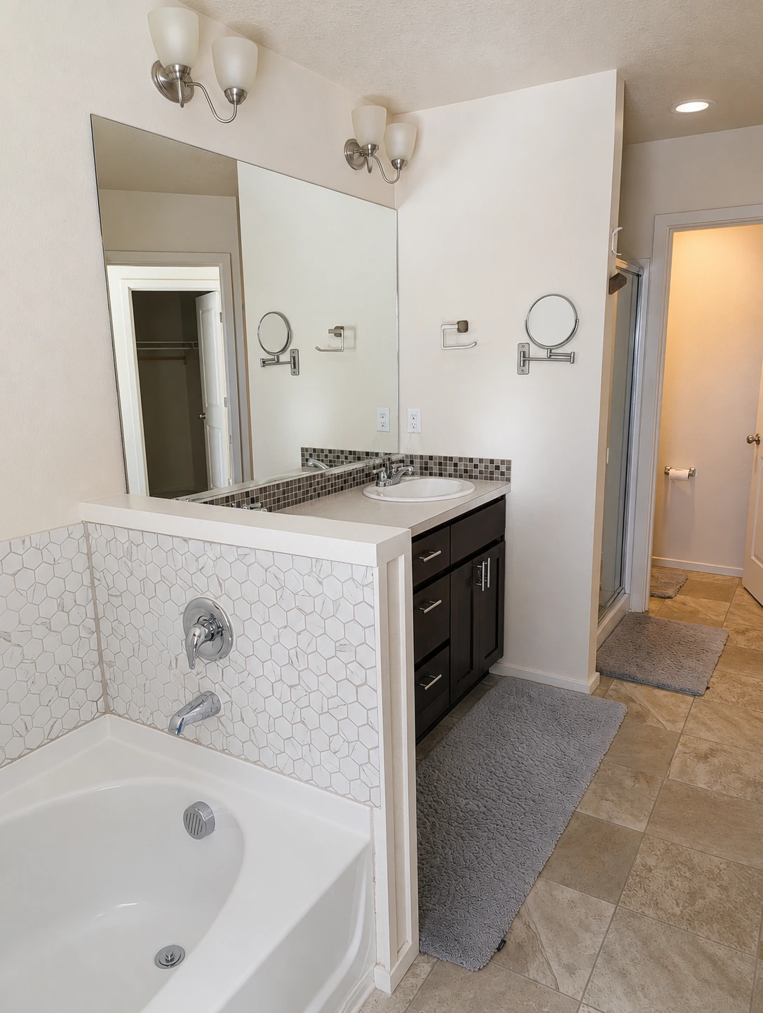 South Fork bathroom tub and vanity