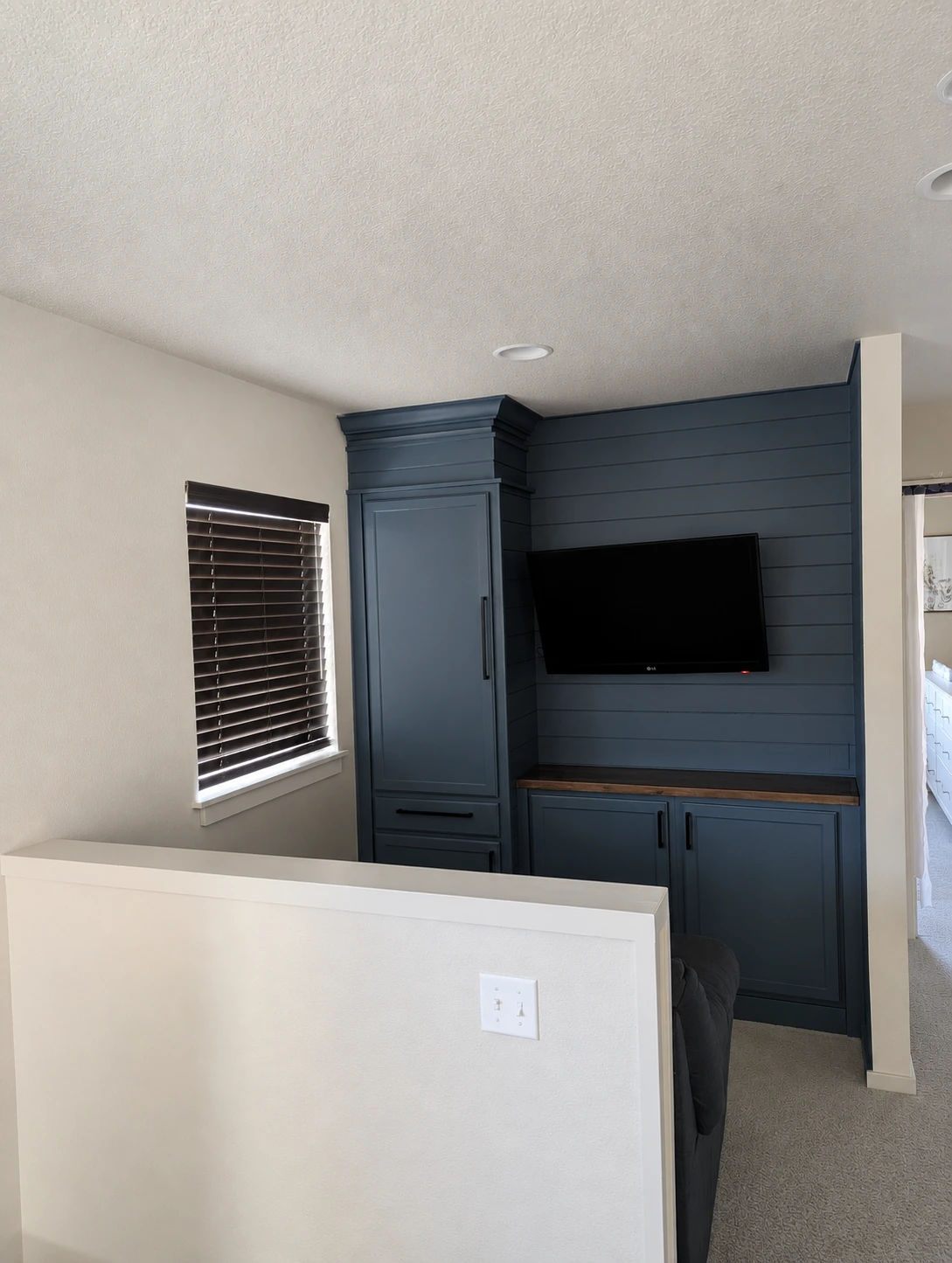 South Fork built-in media wall